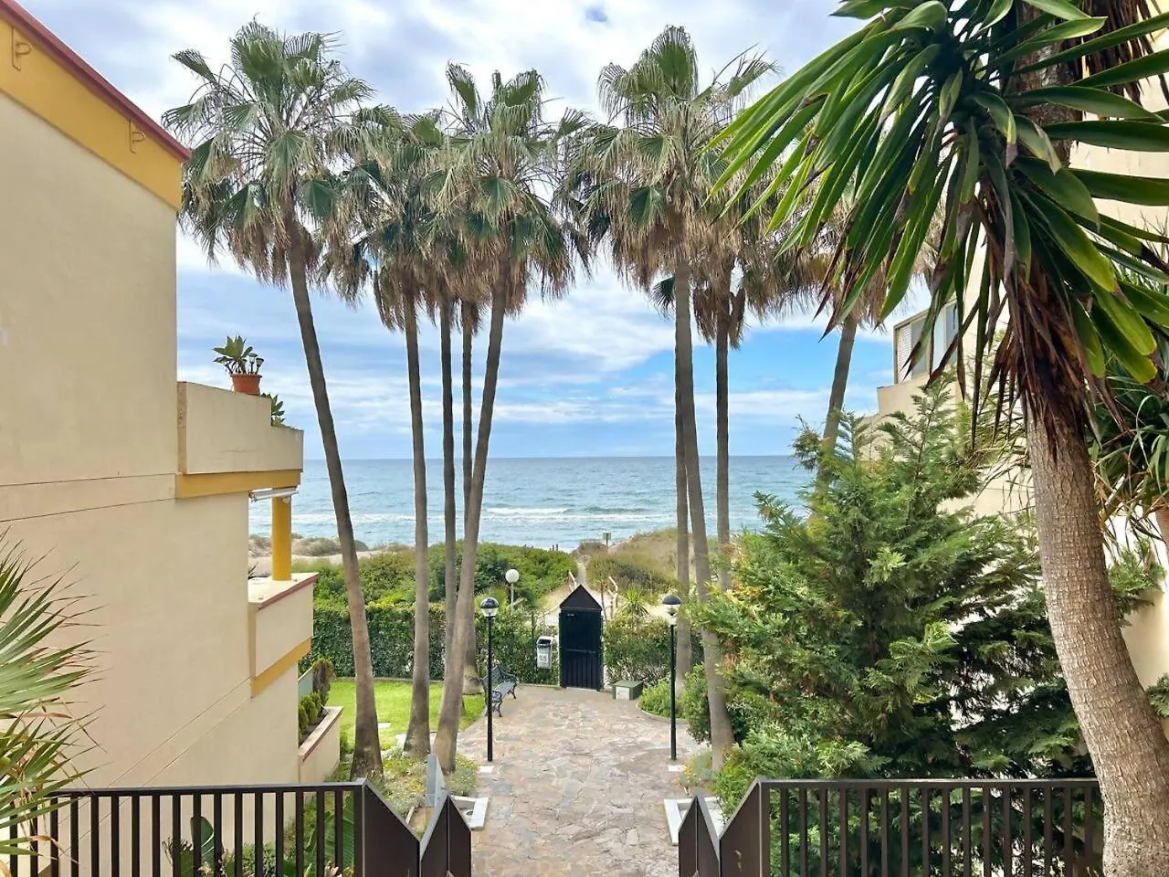 Estudio Mediterraneo Marbella 1 Min De La Playa Spain